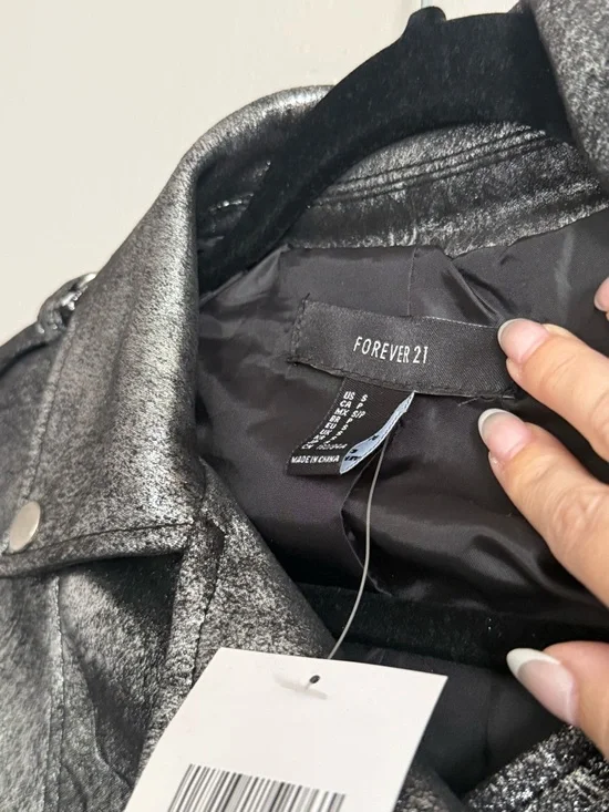 Metallic Silver Moto Jacket - Women - Picture 7 of 9